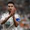 Pemain Arab Saudi, Saleem Al Dawsari, merayakan kemenangan atas Timnas Indonesia pada laga Grup B putaran keempat Kualifikasi Piala Dunia 2026 Zona Asia di King Abdullah Sports City Stadium, Jeddah, pada Kamis (9/10/2025) dini hari WIB. (AP Photo)