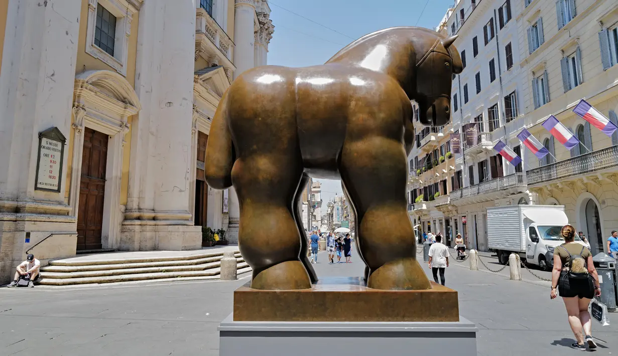 Pameran ini diselenggarakan sebagai penghormatan kepada Botero, yang meninggal pada 15 September 2023 pada usia 91 tahun di Monako, di mana ia memiliki sebuah studio. (Andreas SOLARO / AFP)