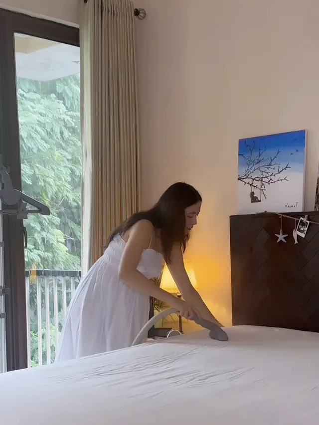 Potret rumah Laura Theux (Sumber: Instagram/laura_theux)