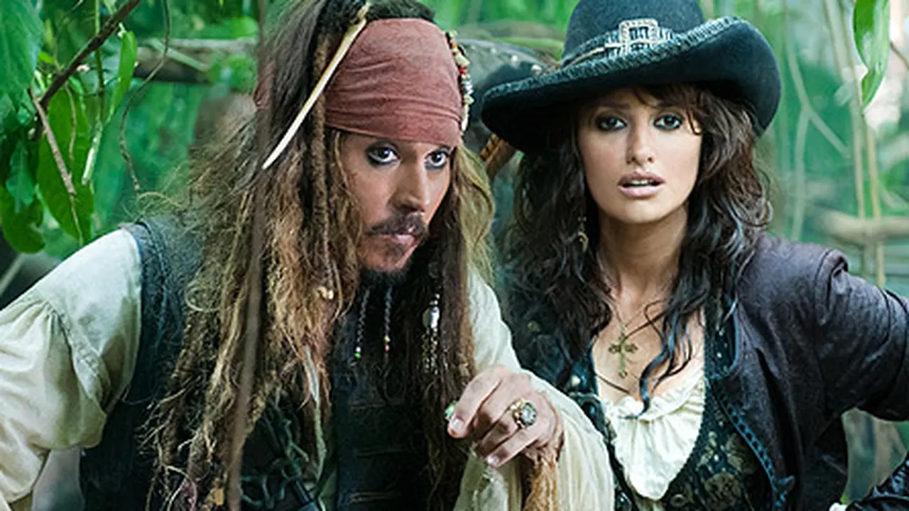 Proyek 'Jack Sparrow' Macet, Penelope Cruz Hijrah ke James Bond?