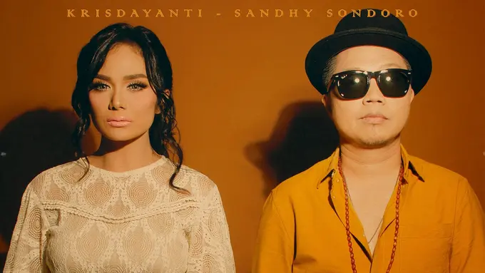 Krisdayanti dan Sandhy Sondoro