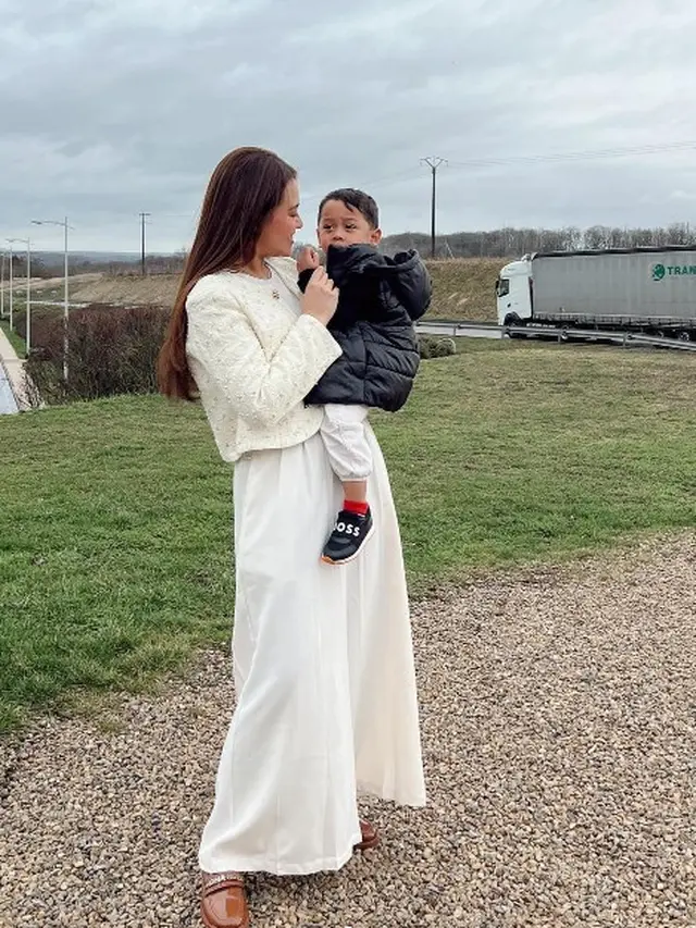 Aaliyah Massaid dengan busana tertutup (Instagram/aaliyah.massaid)