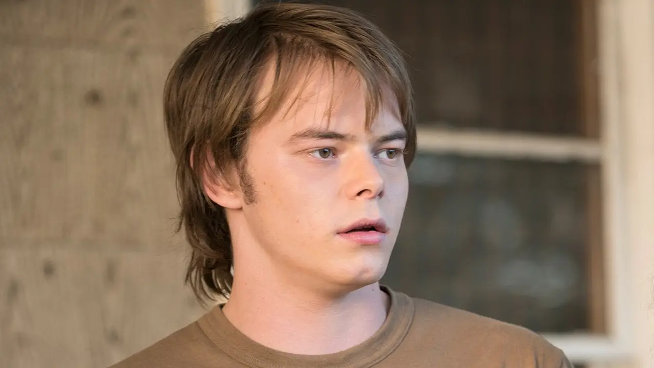 [Bintang] Charlie Heaton