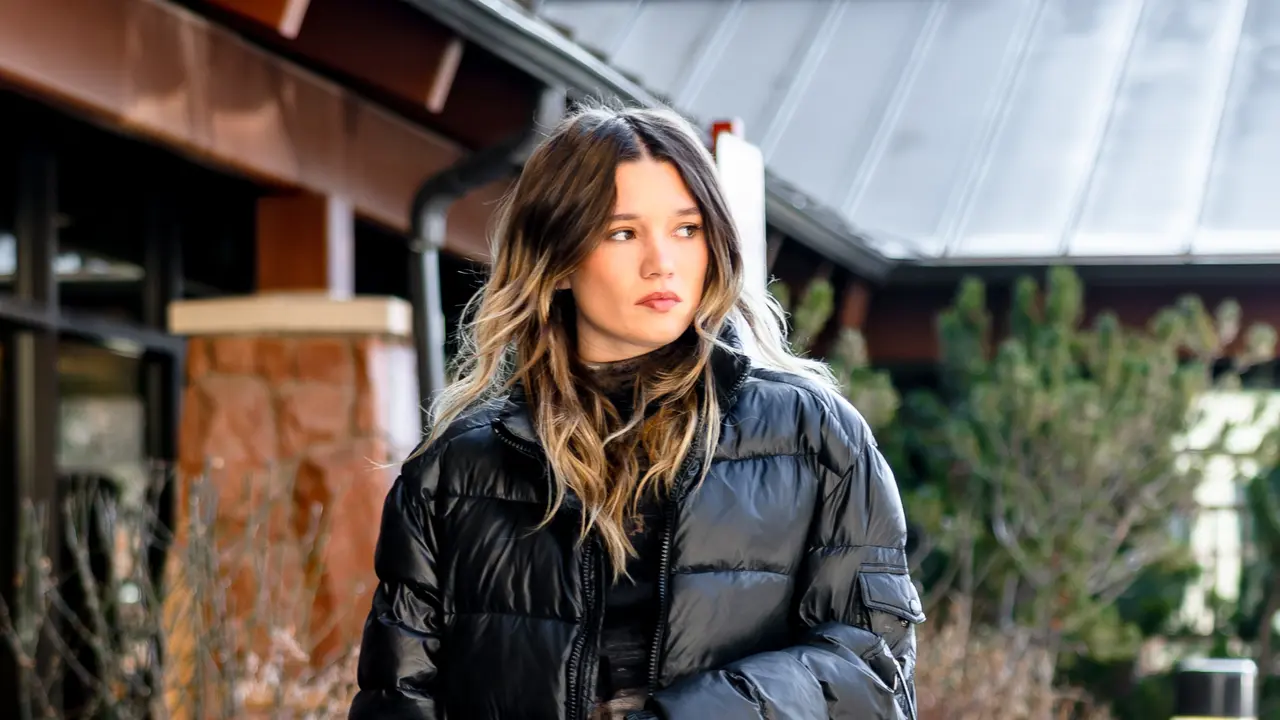 Gaya Edgy Rain Spencer Curi Perhatian di Sundance Film Festival 2026