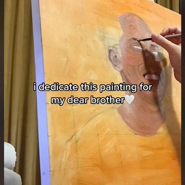 Zara Anak Ridwan Kamil Pegang Lukisan Hasil Karyanya Saat Pemakaman Eril