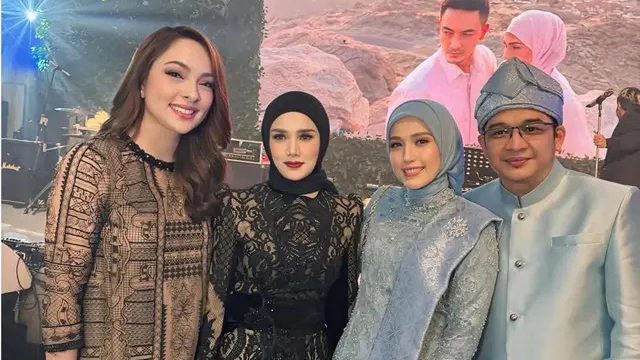 6 Potret Reisa Broto Asmoro Kondangandi Pernikahan Putri Zulhas, Serasi Bareng Suami