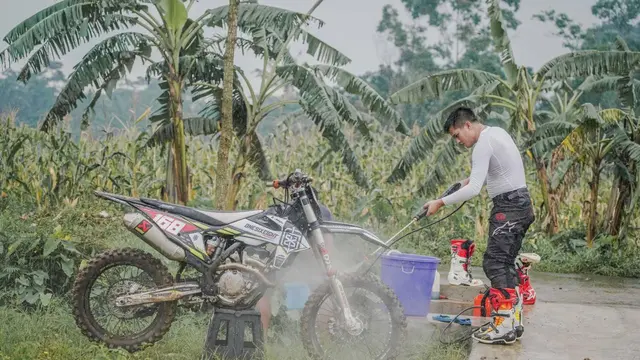 Salah Satu Pembalap OneSixEight Racing Team, Mevans Sanggramawijaya