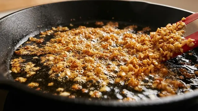 Cara membuat minyak bawang putih homemade