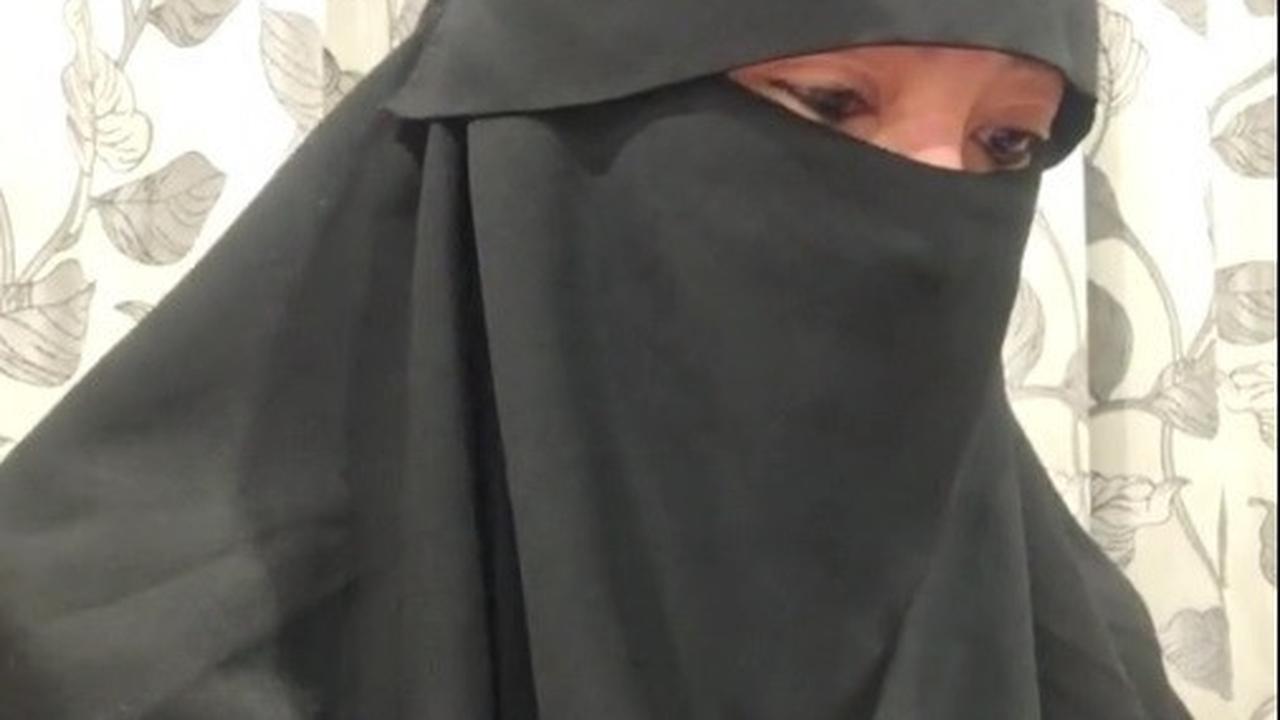 Deretan Artis yang Memutuskan Berhijrah dengan Cadar, Menjauh dari Dunia Hiburan