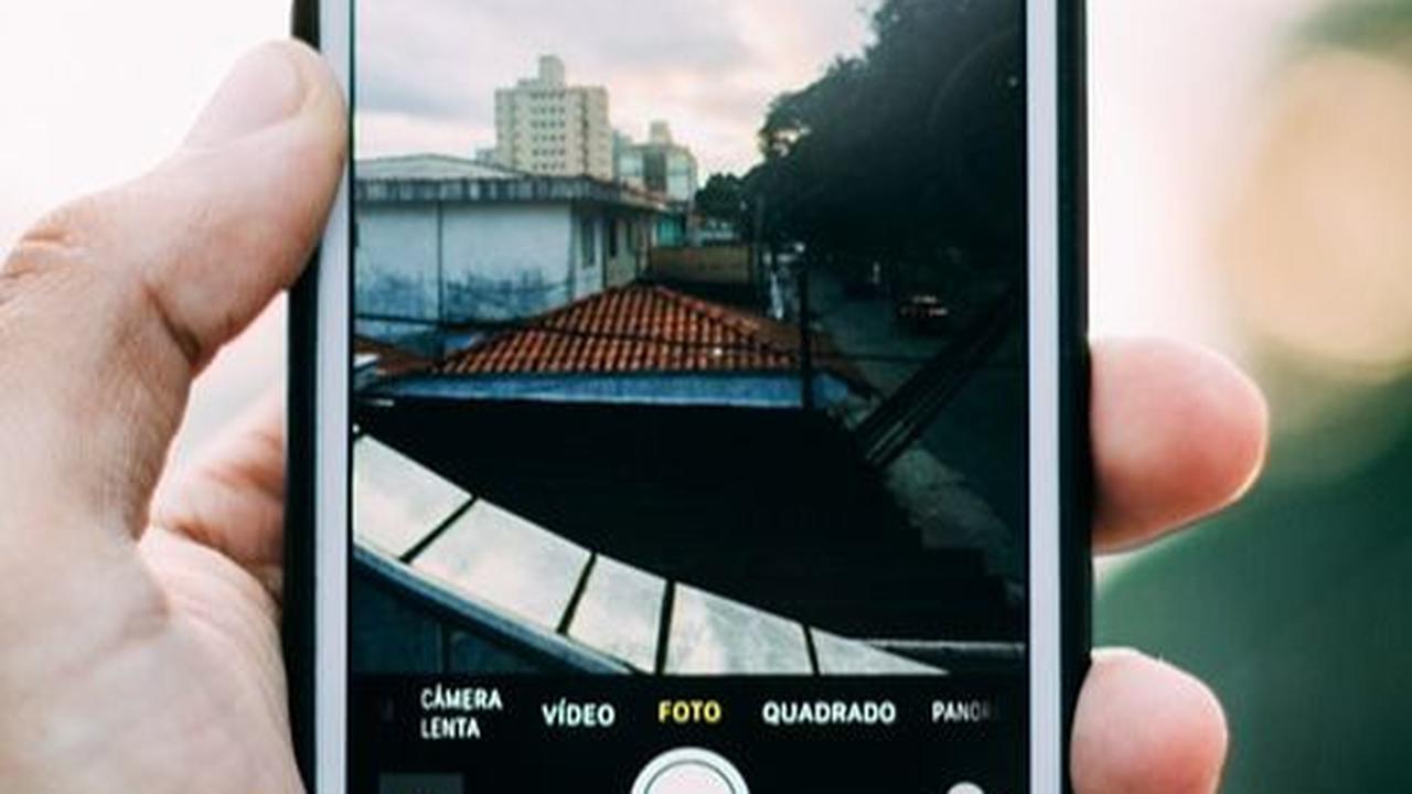 Pada saat beberapa periode pengecekan fitur ini tidak menemukan karakter wajah, maka iPhone akan mengunci layar sehingga tidak disalahgunakan oleh orang lain karena layar belum terkunci.