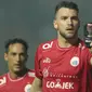 Pemain Persija Jakarta, Marco Simic merayakan golnya ke gawang Persipura Jayapura pada lanjutan Liga 1 Gojek bersama Bukalapak di Stadion Pakansari, Bogor, (25/5/2018).  (Bola.com/Nick Hanoatubun)