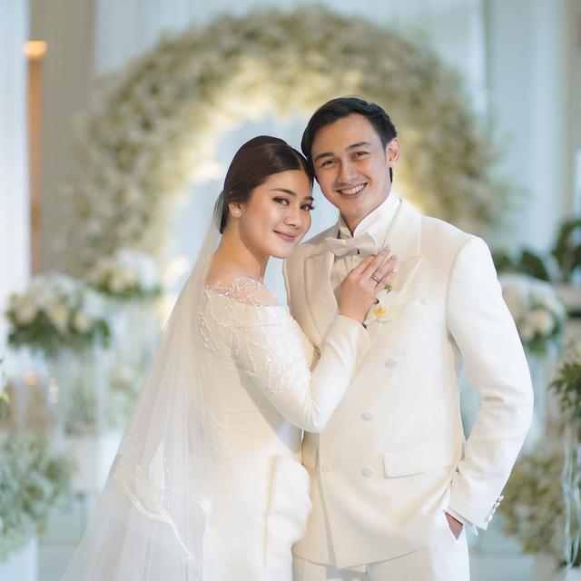 Resmi Jadi Suami Istri, Ini 6 Potret Perjalanan Cinta Caesar Hito dan Felicya Angelista