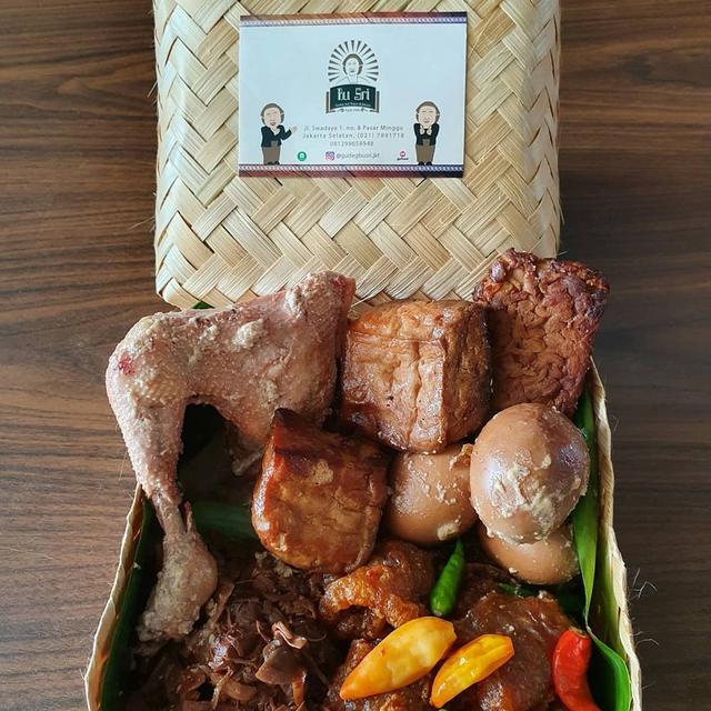 Usung Kearifan Lokal, Paket Nasi Besek di Jakarta Ini Cocok Jadi Menu Acara Spesial Keluarga