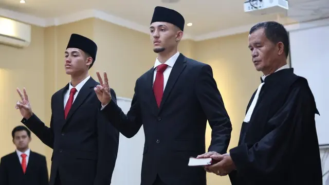 Momen Ivar Jenner dan Rafael Struick Resmi Jadi WNI
