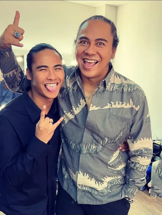 Kasus yang menimpa Renaga Tahier kini semakin dinanti kejelasannya. Pasalnya baik Renaga Tahier sendiri belum buka suara atas tuduhan yang menimpanya hingga mencuri perhatian netizen. (Liputan6com/IG/renaga.tahier)