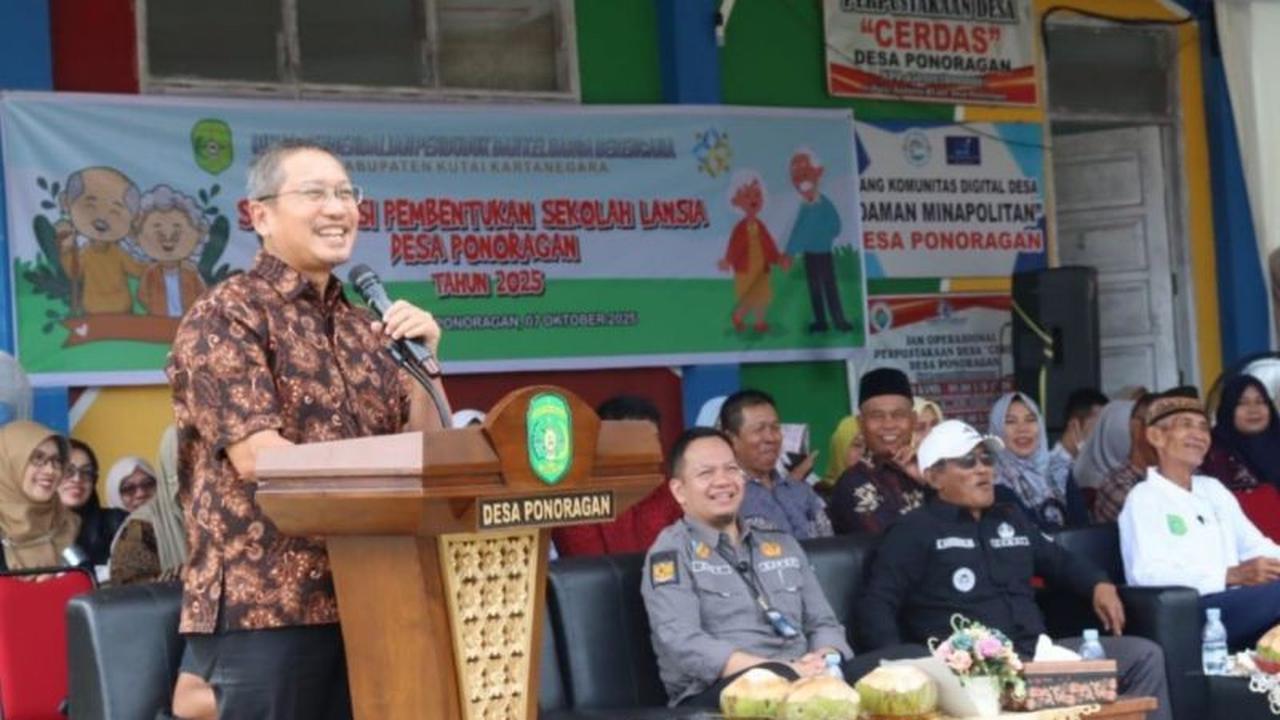 Dongkrak IPM, Pemkab Kutai Kartanegara Resmikan Sekolah Lansia Perdana