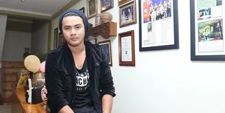 Beberapa film horor telah dibintangi oleh Guntur Triyoga. Kali ini ia bermain dalam film 'Dia Pasti Datang'. Kejenuhan film horor pernah dirasakan oleh Guntur. (Andy Masela/Bintang.com)