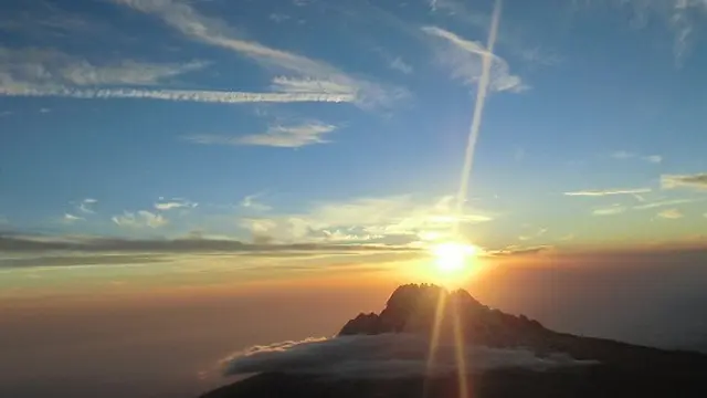 Gunung Kilimanjaro, Tanzania