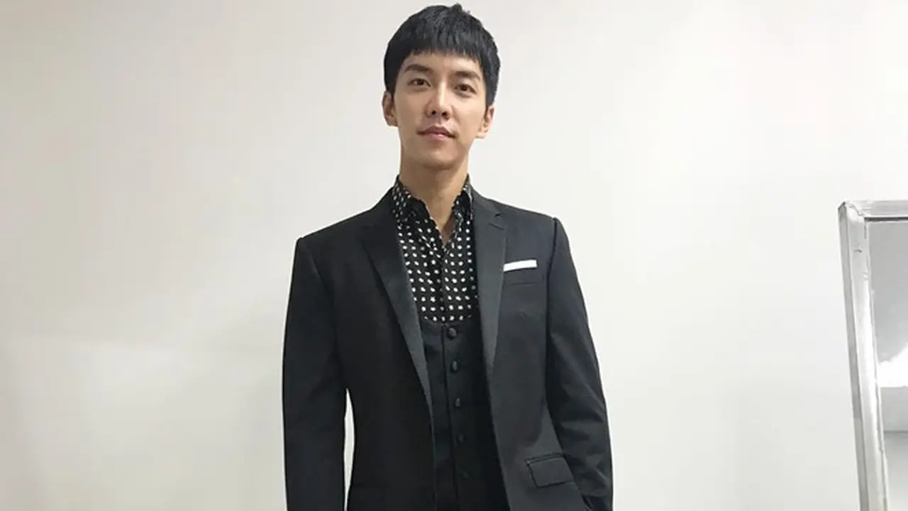 Syuting Variety Show, Ini 5 Potret Lee Seung Gi Saat Jalan-jalan di Jogja