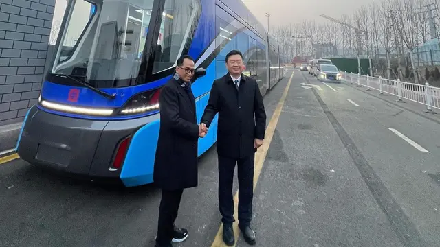 Menteri Perhubungan (Menhub) Budi Karya Sumadi ke China demi melihat Kereta Otonom atau Autonomous Rail Transit (ART) yang akan digunakan di IKN.