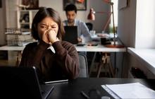 Apa Itu Impostor Syndrome?  Ketahui Apakah Anda Mengalaminya Serta Gejala yang Mungkin Ditunjukkan