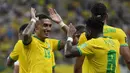 Delapan menit berselang Brasil menggandakan keunggulan menjadi 2-0 melaui Raphinha. Ia berhasil memanfaatkan bola muntah hasil tendangan Neymar yang gagal ditangkap sempurna Fernando Muslera. (AP/Andre Penner)