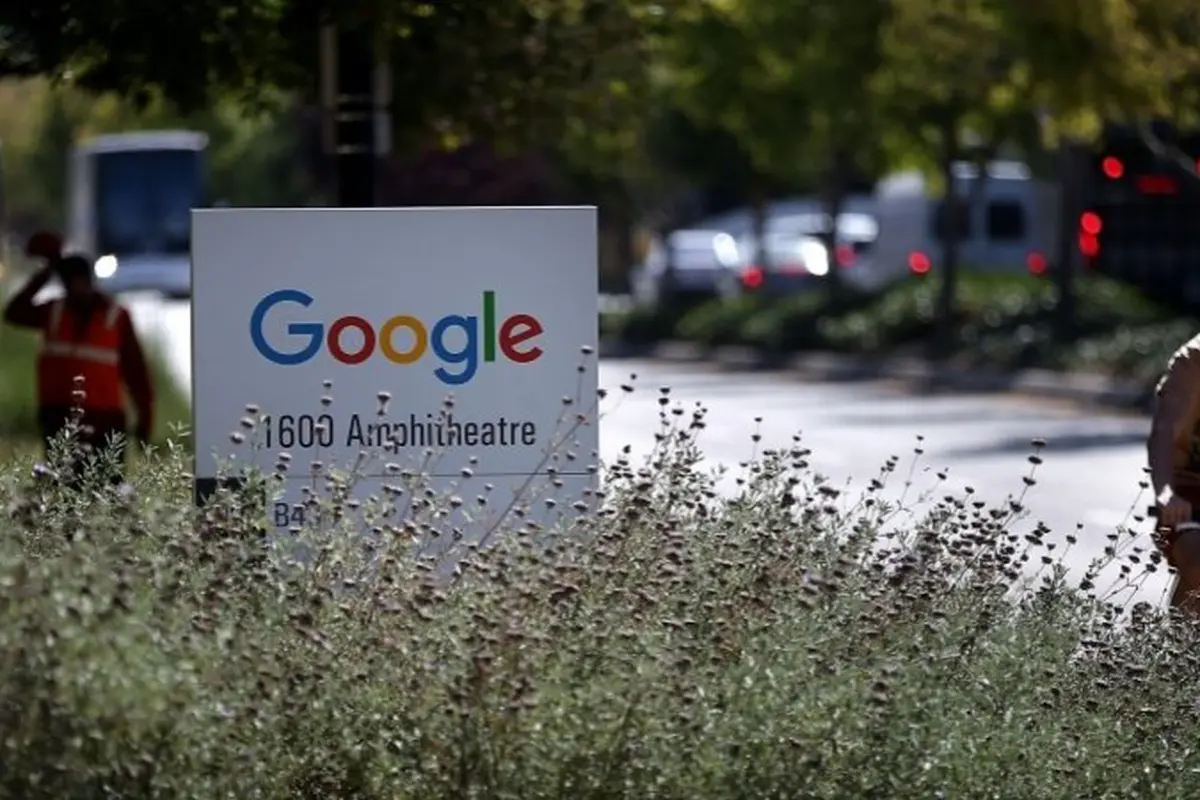 Belajar dari Google, 3 Alasan Harus Ganti Logo Bisnismu
