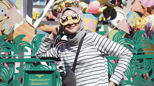 8 Potret Gita Savitri Devi, Youtuber Cantik yang Hobi Keliling Dunia