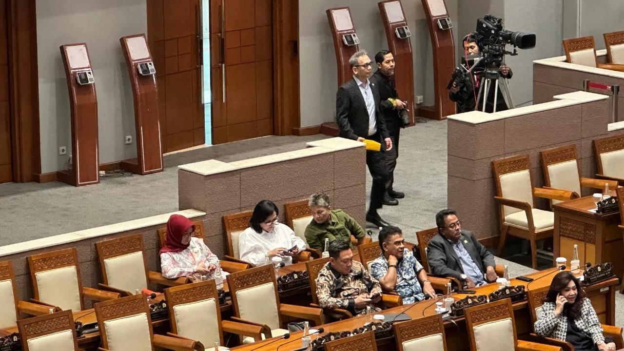 Panja Netralitas TNI-Polri juga disampaikan Anggota Komisi I DPR RI Junico BP Siahaan alias Nico Siahaan.<br>