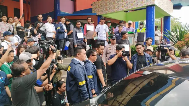 Tamara Tyasmara turut hadir menyaksikan jalannya proses rekontruksi pembunuhan anaknya