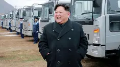 Kim Jon Un adalah pemimpin Korea Utara, beberapa kali ia melakukan ancaman perang nuklir kepada Amerika Serikat, Kim Jon Un juga telah meluncurkan uji coba misil balistik antarbenua yang cukup meresahkan Jepang dan Korea Selatan. (AFP Photo/KCNA via KNS)