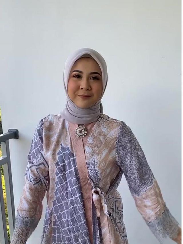 7 Potret Pernikahan Ayah Kesha Ratuliu, Dihadiri 15 Orang