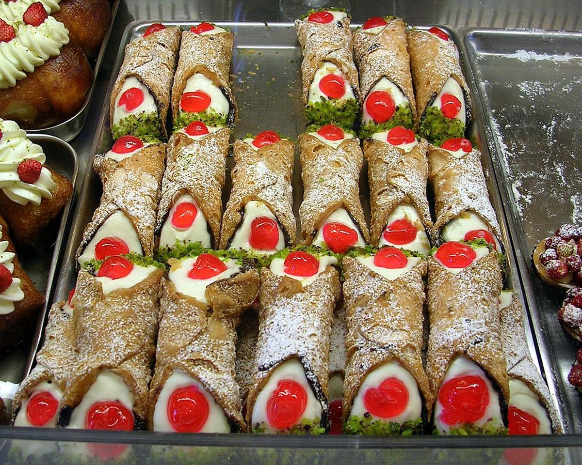 Ilustrasi Cannoli