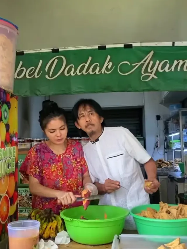 Epy Kusnandar Jual Takjil
