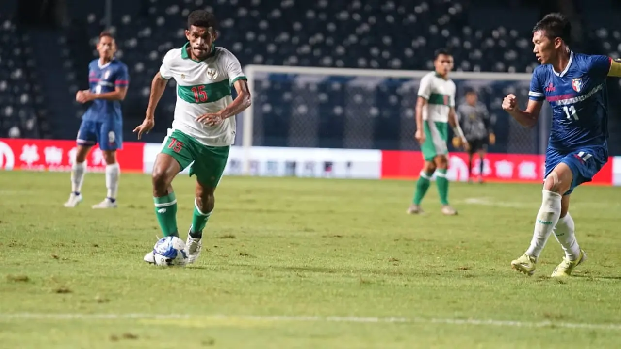 Pencetak gol kedua Timnas Indonesia ke gawang Chinese Taipei, Ricky Kambuaya.