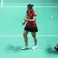 Praveen Jordan/Melati Daeva Oktavianti (Indonesia) saat melawan Lee Chun Hei Reginald/Chau Hoi Wah (Hong Kong) pada Indonesia Open 2018 di Istora GBK Jakarta, (3/7). Praveen Jordan/Melati Daeva kalah 21-17, 14-21, 17-21. (Liputan6.com/Helmi Fithriansyah)