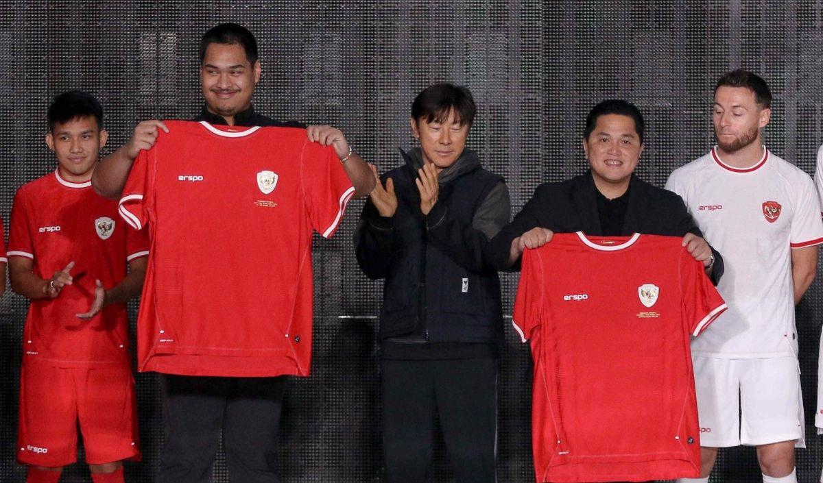"Inspirasi jersey ini diambil dari jersey tahun 1981 dimana Indonesia menang 2-0 lawan Jepang,"