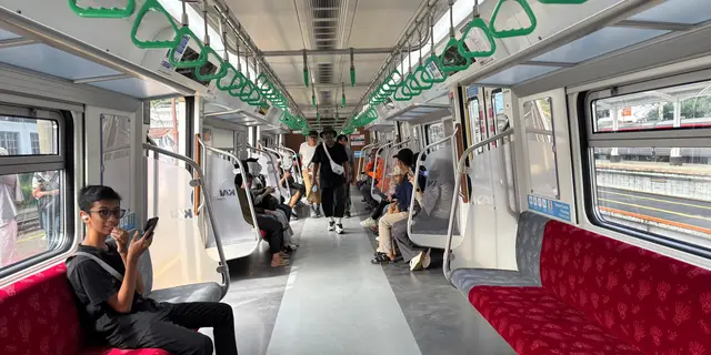 KRL Baru dari China, Stylish dan Nyaman Mirip Naik MRT!