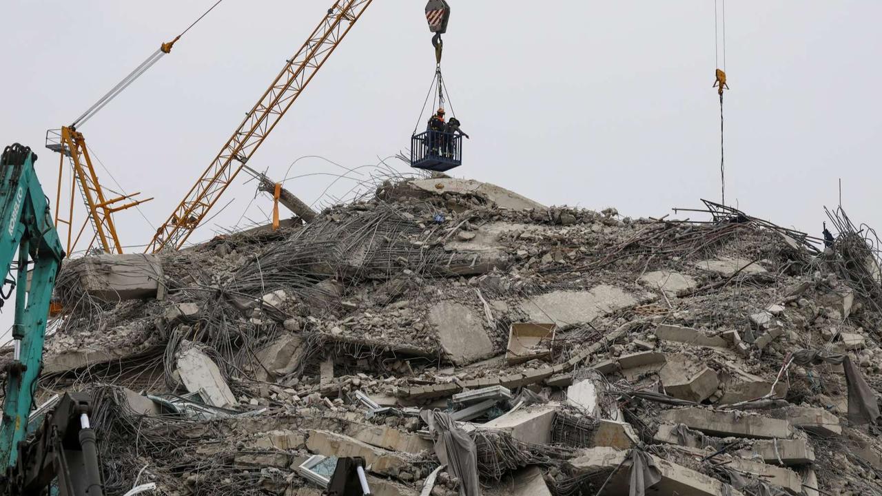 FOTO: Tanda-Tanda Kehidupan Terdeteksi, Tim SAR Berjuang Selamatkan Korban di Gedung Pencakar Langit Bangkok yang Runtuh Dihantam Gempa