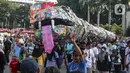 Diketahui bahwa sampah plastik memiliki sifat tidak mudah terurai dan proses pengolahannya menimbulkan toksit dan bersifat karsinogenik yang membutuhkan waktu sampai ratusan tahun bila terurai secara alami. (Liputan6.com/Angga Yuniar)