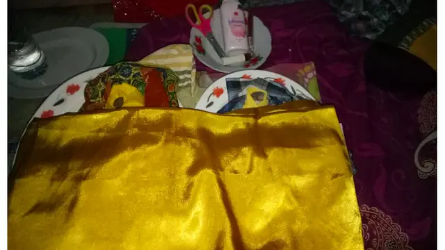 dua buah batu yang dilahirkan oleh Harmin (Fauzan/Liputan6.com)