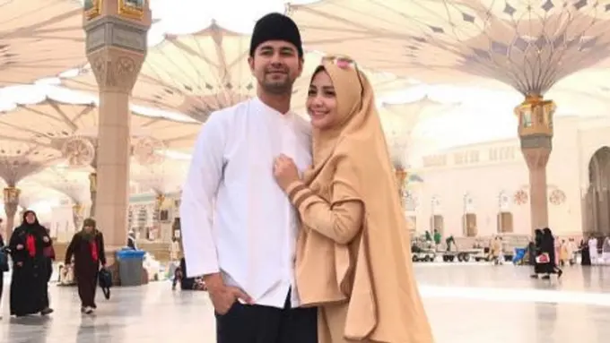 [Bintang] Raffi Ahmad dan Nagita Slavina