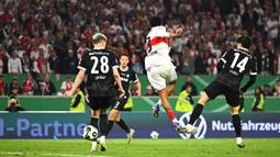 Masuk sebagai pemain pengganti, Tomas sukses menjebol gawang Freiburg pada menit ke-119 setelah menerima umpan silang dari Badridine Bouanani. (AP Photo/DPA/Tom Weller)