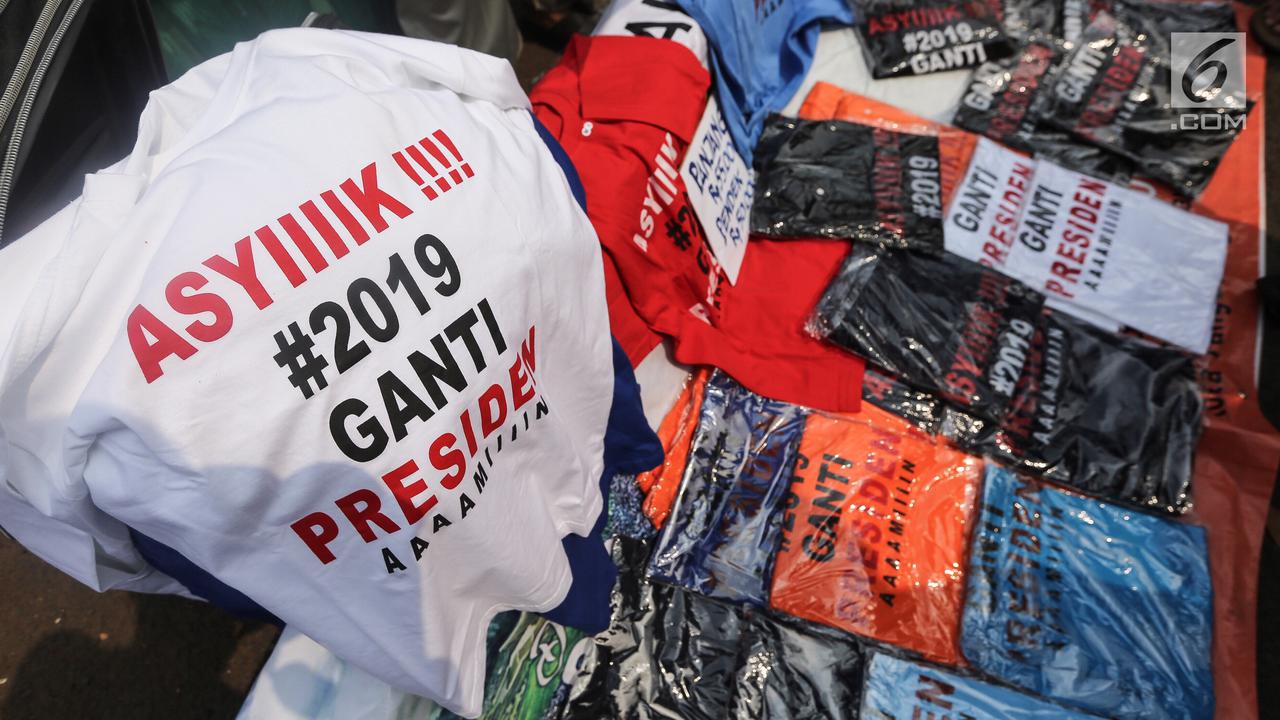 Kaos 2019 Ganti Presiden Ramai Dijual di Istiqlal