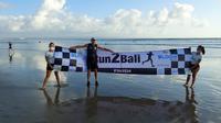 Robert Spour alias om Rob menyelesaikan lari maraton dari Jakarta ke Bali (Ist)