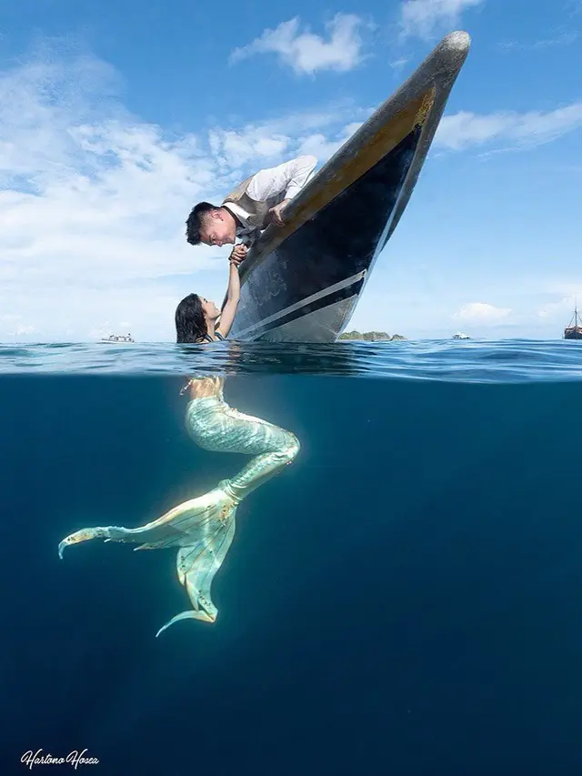 6 Potret Prewedding Artis Bertema Unik, Dari Gladiator Hingga Mermaid