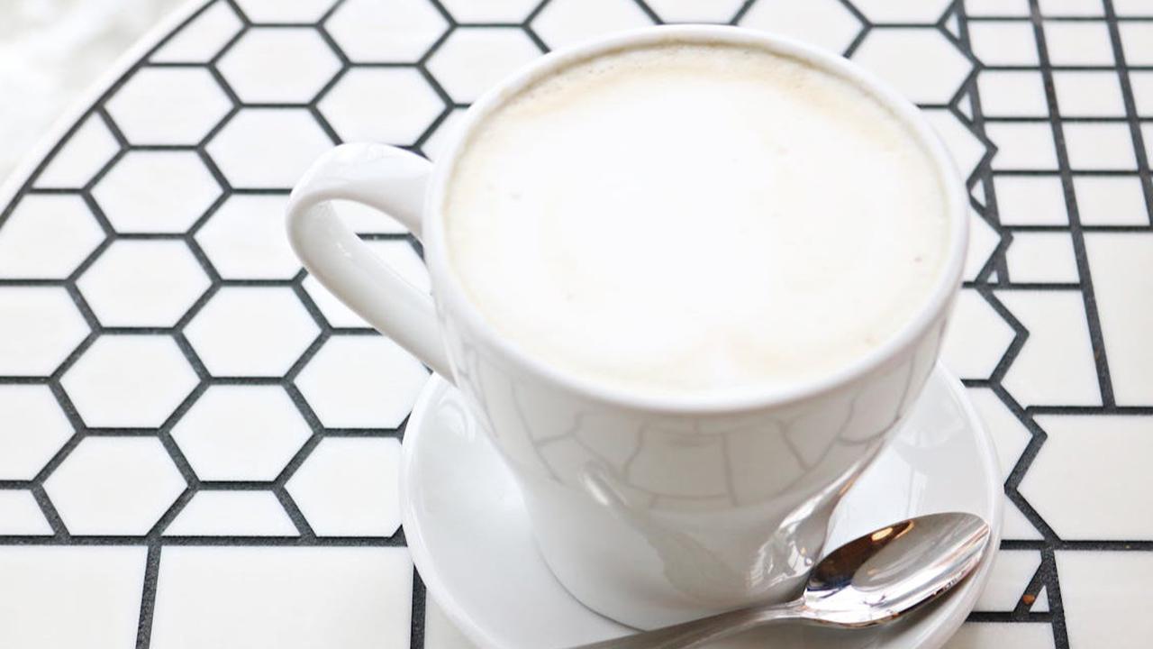 Rahasia Tenang Ala India, Ini 5 Minuman Susu Tradisional yang Ampuh Meredakan Stres dan Bikin Tidur Lebih Nyenyak