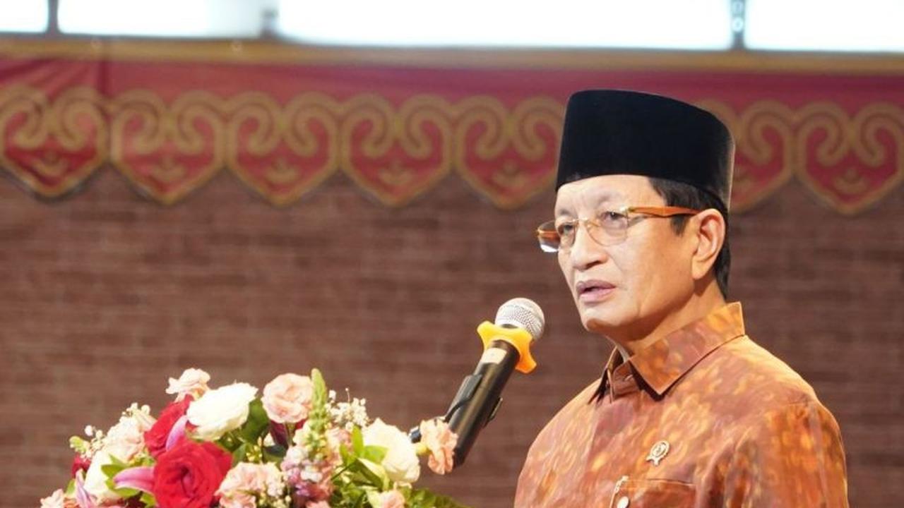 Menteri Agama Ajak Umat Buddha Jadikan Hari Raya Waisak Momentum Jaga Perdamaian Dunia