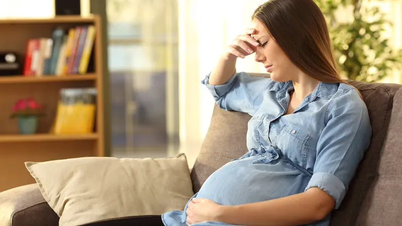 Ibu hamil lemas dan pusing saat puasa (iStock)