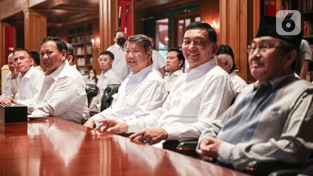 Jalin Silaturahmi Politik, Wiranto Sambangi Kediaman Prabowo di Hambalang